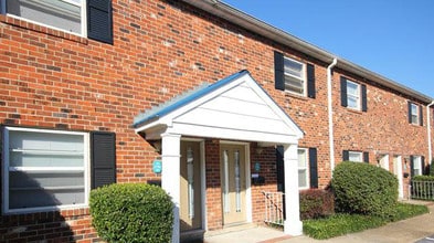 Heritage Pointe Apartments in Richmond, VA - Building Photo - Building Photo