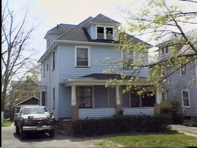 property at 93 Roslyn St