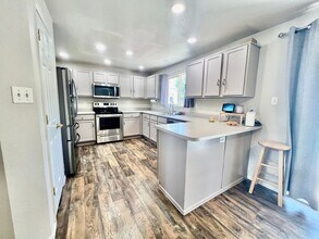11456 Oswego St in Commerce City, CO - Building Photo - Building Photo