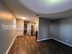 9 Meredith Ct in Little Rock, AR - Building Photo - Building Photo