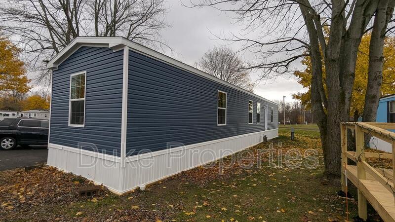 6009 Boyd Rd in Sodus, NY - Building Photo