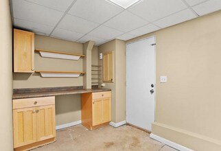 19 Profile Cir in Nashua, NH - Foto de edificio - Building Photo