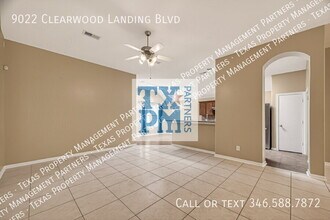 9022 Clearwood Landing Blvd in Houston, TX - Building Photo - Building Photo