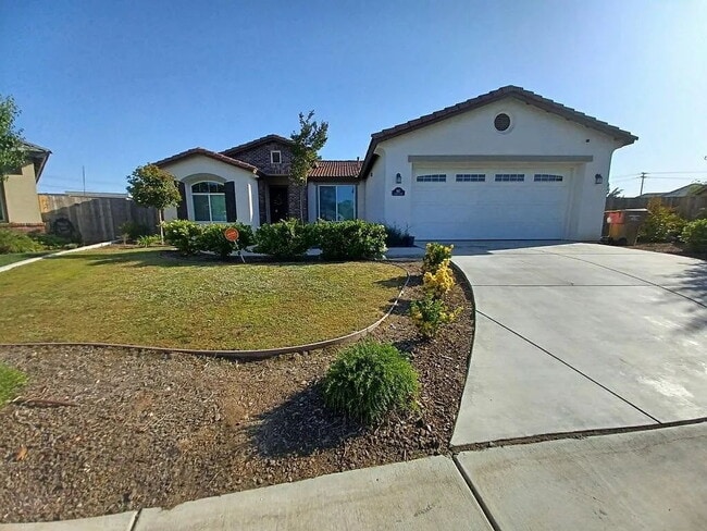 property at 54061 Linger Ln