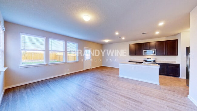 8807 Adolph Scheel Wy in Converse, TX - Building Photo - Building Photo
