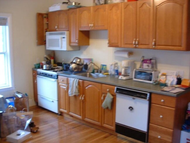 3 Foster St, Unit 2L