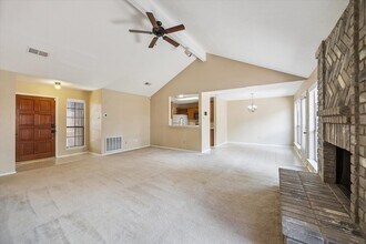 16330 Leamington Ln in Houston, TX - Building Photo - Building Photo