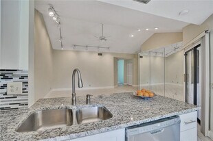 6698 Montego Bay Blvd in Boca Raton, FL - Building Photo