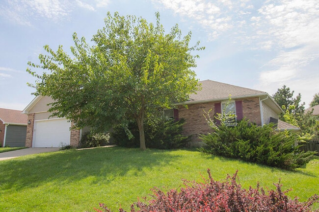 property at 4708 Manhasset Dr