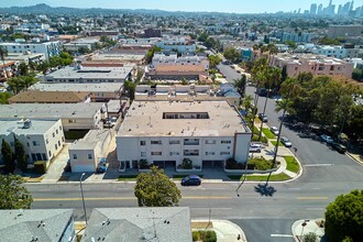 4855 Elmwood Ave in Los Angeles, CA - Building Photo - Building Photo