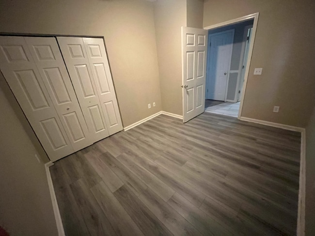 property at 627 N Waccamaw Dr