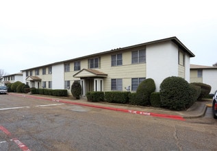 Claremont in Dallas, TX - Building Photo - Building Photo