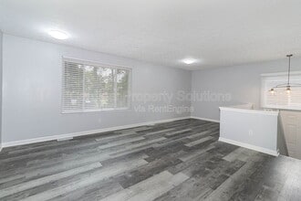 7831 Glen Orchard Dr in Cincinnati, OH - Building Photo - Building Photo