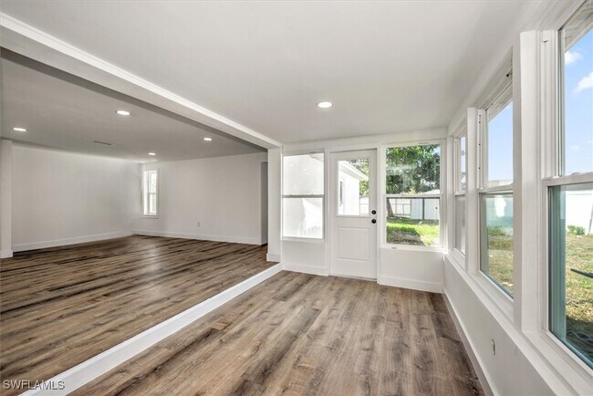 property at 160 Francis Dr NE