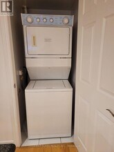 270 Wellington St W in Toronto, ON - Building Photo - Building Photo