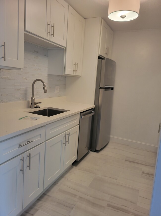 property at 1 Greenbriar Dr