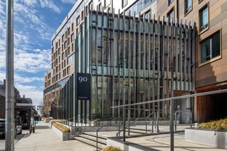 Pierhouse at Brooklyn Bridge Park in Brooklyn, NY - Foto de edificio - Building Photo