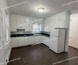 136 Matteson St in Dyer, IN - Foto de edificio - Building Photo