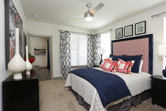 Enclave at Woodland Lakes in Conroe, TX - Foto de edificio - Interior Photo