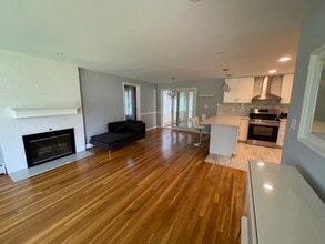 22 Augustus Rd in Waltham, MA - Building Photo - Building Photo