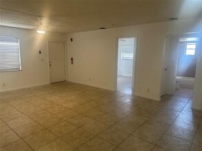 8507 Sunset Dr in Palm Beach Gardens, FL - Building Photo - Building Photo