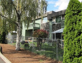 Towne South Apartments in Salem, OR - Building Photo - Building Photo