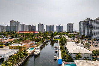 Germaine Terrace in Fort Lauderdale, FL - Building Photo - Building Photo