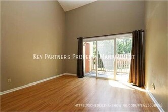 4853 Horton St in Mission, KS - Building Photo - Building Photo