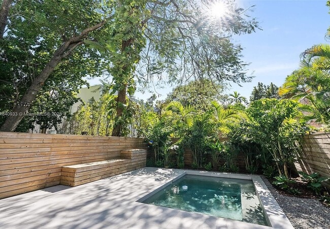 2984 Coconut Ave in Miami, FL - Foto de edificio - Building Photo