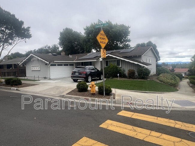 30407 Treeview St in Hayward, CA - Building Photo - Building Photo