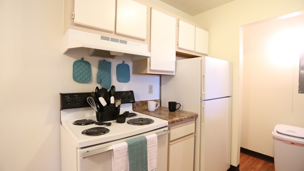 EAGLES POINT APARTMENTS in Kenton, OH