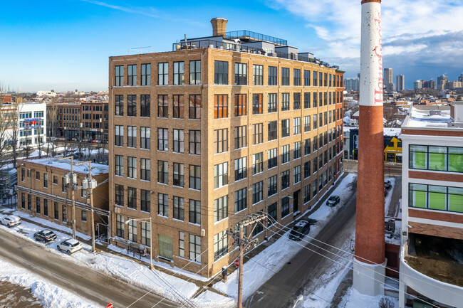 1872 N Clybourn Ave in Chicago, IL - Building Photo - Building Photo