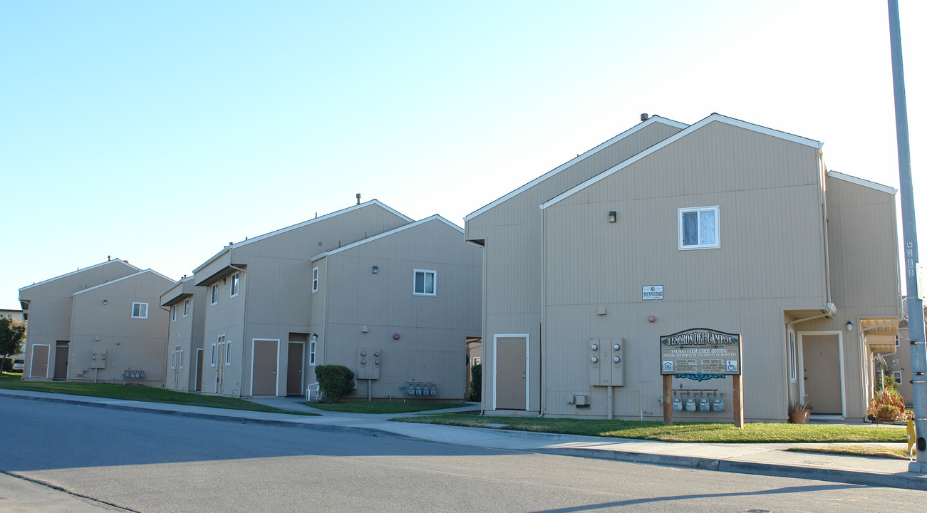 Tesoros del Campos in Salinas, CA - Building Photo