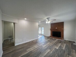 6904 Baywood Dr in Raleigh, NC - Building Photo - Building Photo