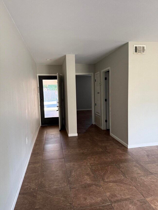 403 Marshall Ct in Fort Walton Beach, FL - Building Photo - Building Photo