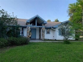 3090 Sunset Point Rd in Clearwater, FL - Building Photo