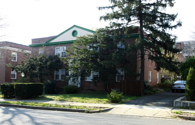 710 22nd St in Arlington, VA - Building Photo - Building Photo