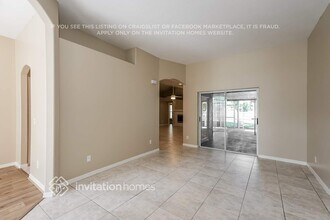 2223 Towering Oaks Cir in Seffner, FL - Building Photo - Building Photo