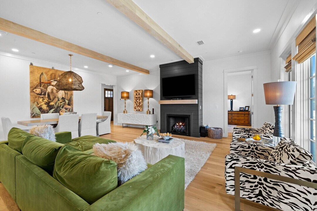 1411 Courtside Dr in Rosemary Beach, FL - Building Photo