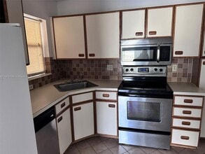2526 Carambola Cir N in Coconut Creek, FL - Building Photo - Building Photo