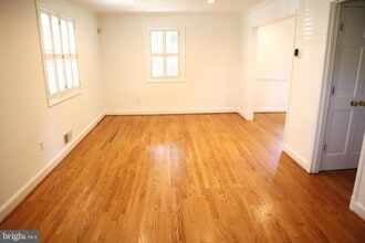 10202 Greenfield St in Kensington, MD - Building Photo - Building Photo