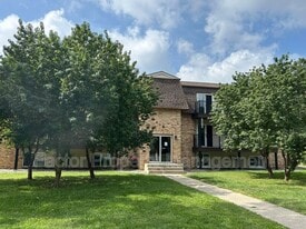 418 Allan Ave in North Mankato, MN - Building Photo