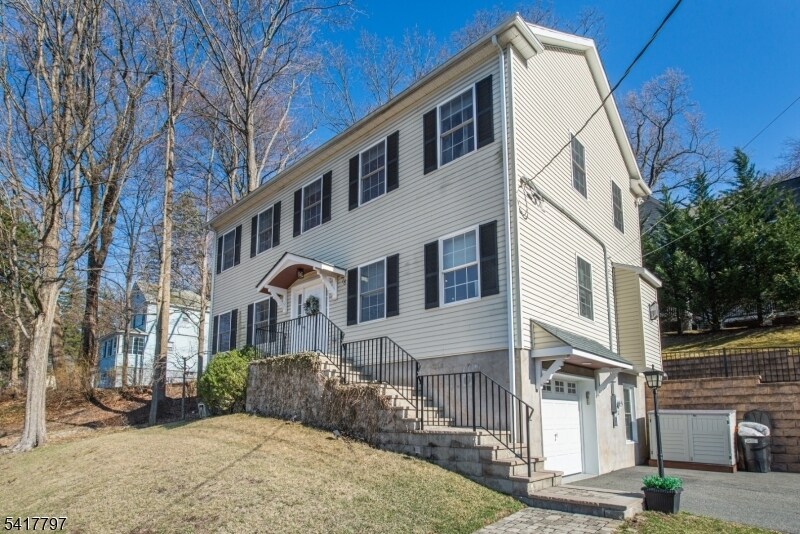 78 Western Ave in Morristown, NJ - Building Photo