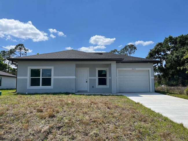 property at 2623 Queen Dr