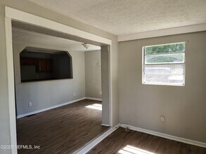 1437 E 24th St in Jacksonville, FL - Building Photo - Building Photo