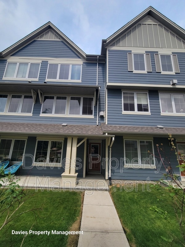 property at 603 Watt Blvd SW