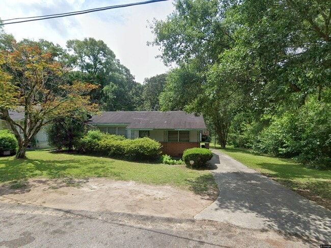 property at 4003 Moffett Ct