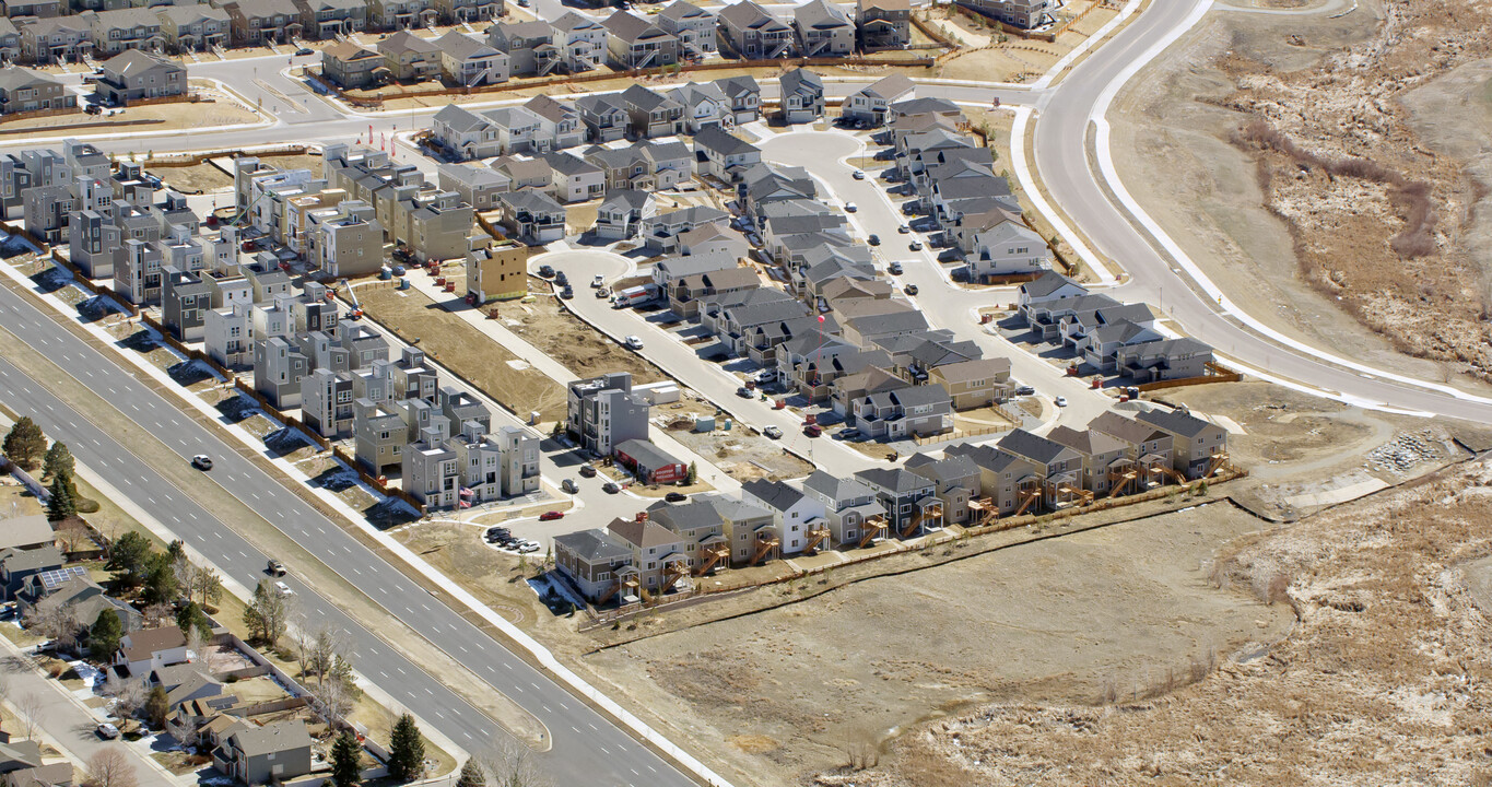 Red Maple Ridge at Copperleaf in Aurora, CO - Building Photo