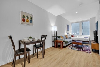 160 Water St in New York, NY - Building Photo - Building Photo