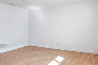 1015 Dupont St in Toronto, ON - Building Photo - Building Photo